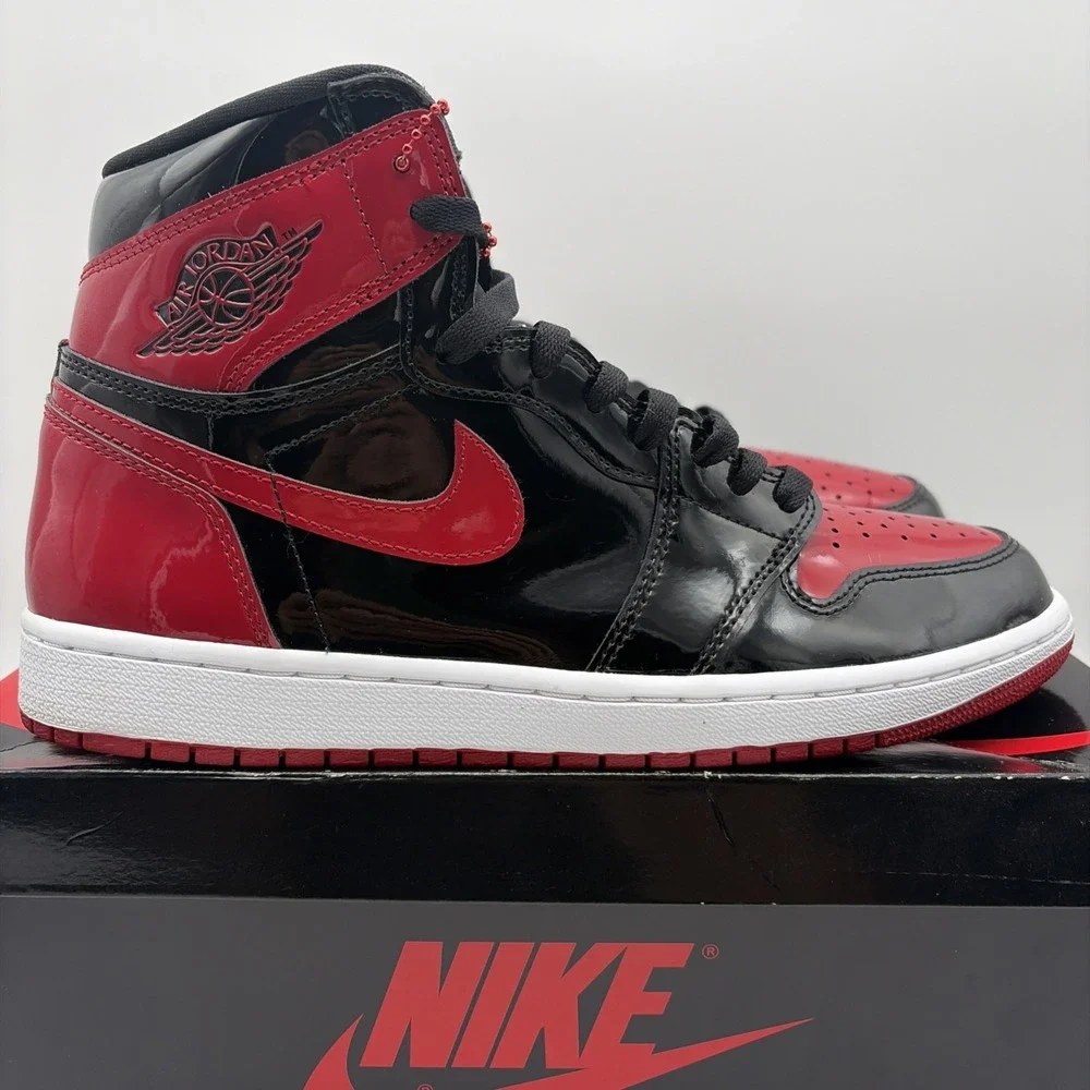 Size 9.5 - Jordan 1 Retro OG High Patent Bred (555088-063)